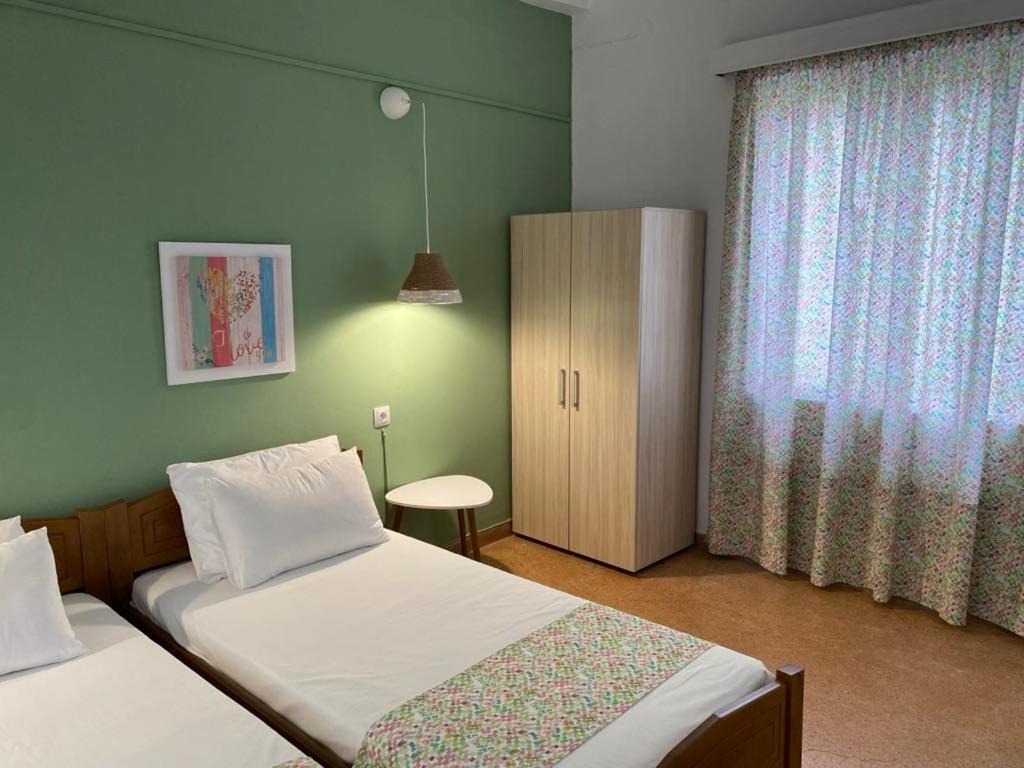 Thalia Hotel Kamena Vourla Exterior foto